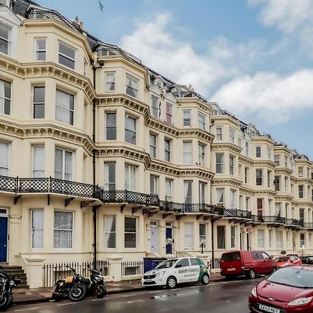 3 Queens Gardens Sea View Apartment Істборн Екстер'єр фото