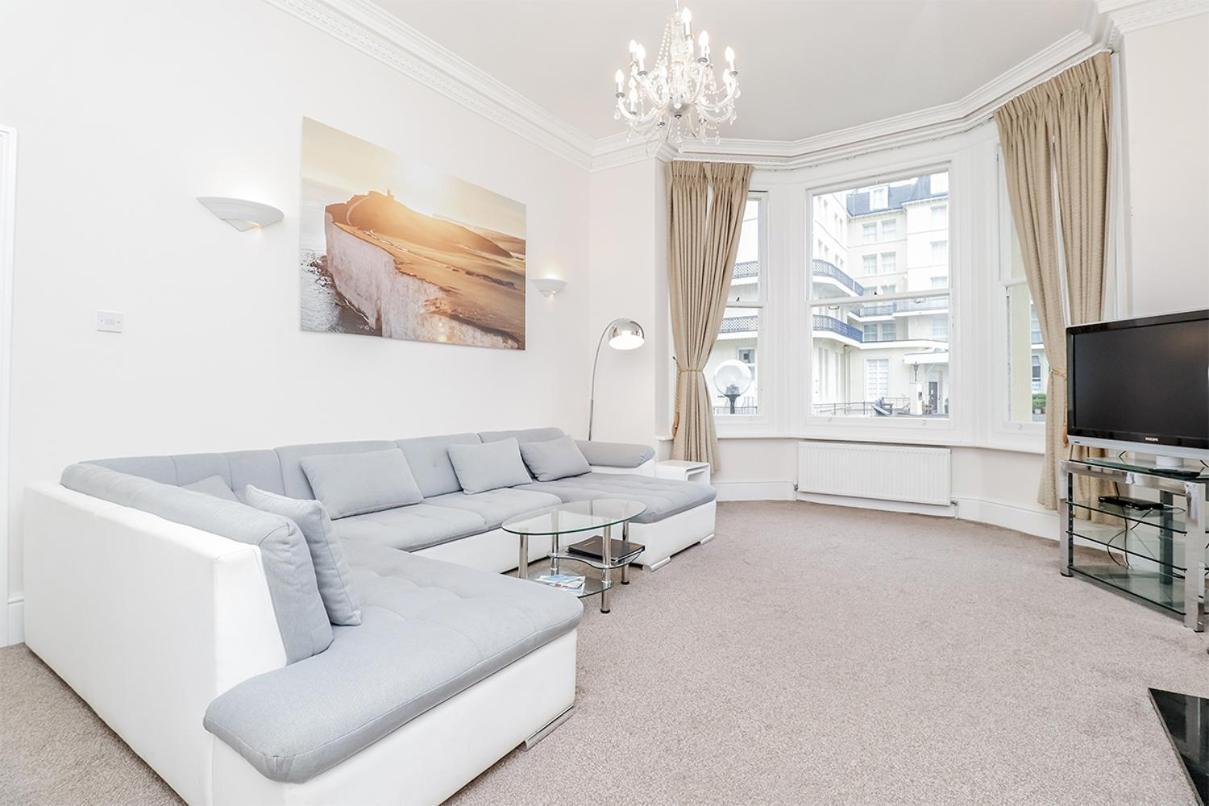 3 Queens Gardens Sea View Apartment Істборн Екстер'єр фото
